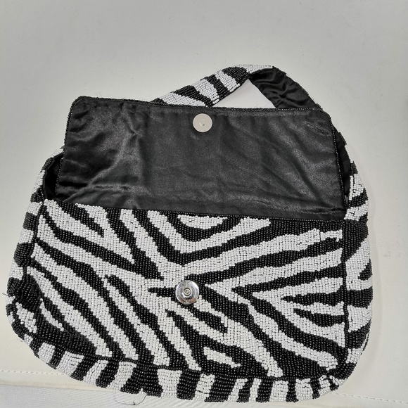 White house Black market - Picture 3 of 5